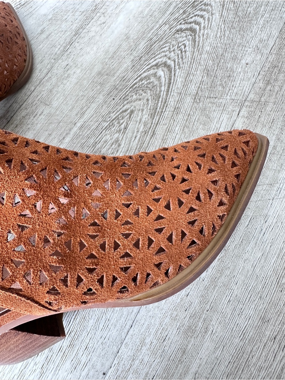 Sbicca Vintage Collection Suede Laser Cut Ankle Botties 8 - Picture 4 of 16